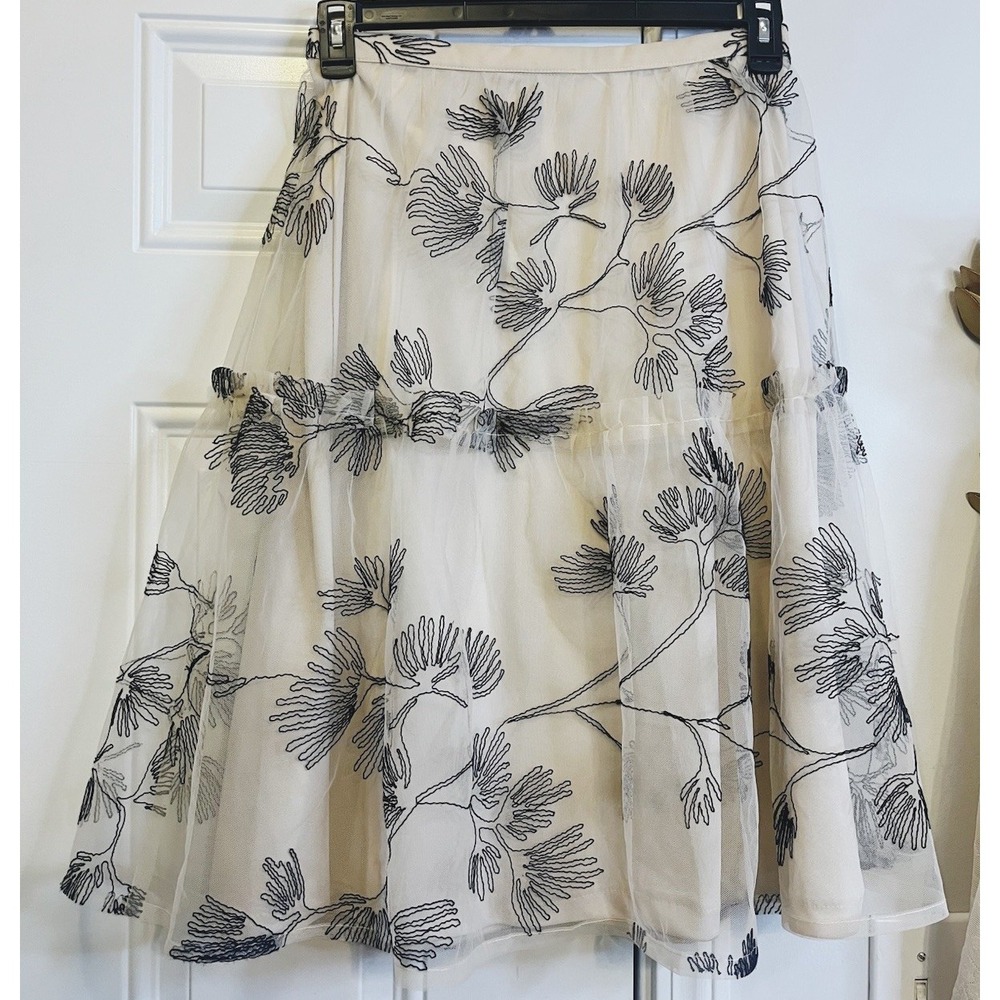 Carlucci Floral Embroidered Mesh Tulle Midi Skirt Cream Black Whimsigoth Size 4